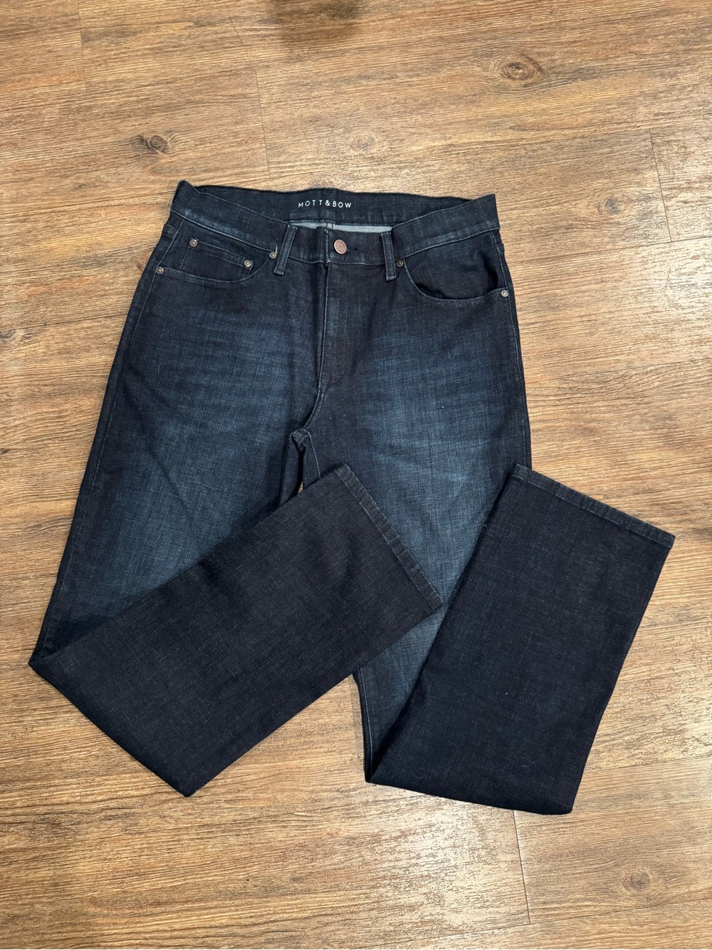 Mott & Bow Men’s Straight Jeans in Dark Indigo